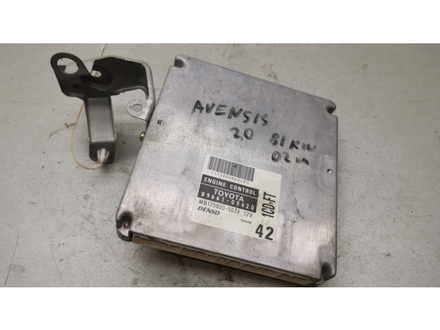 Řídící jednotka 8966105420   Toyota Avensis T220 2001
