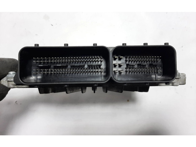 Блок управления двигателя     31336983    Volvo XC70 