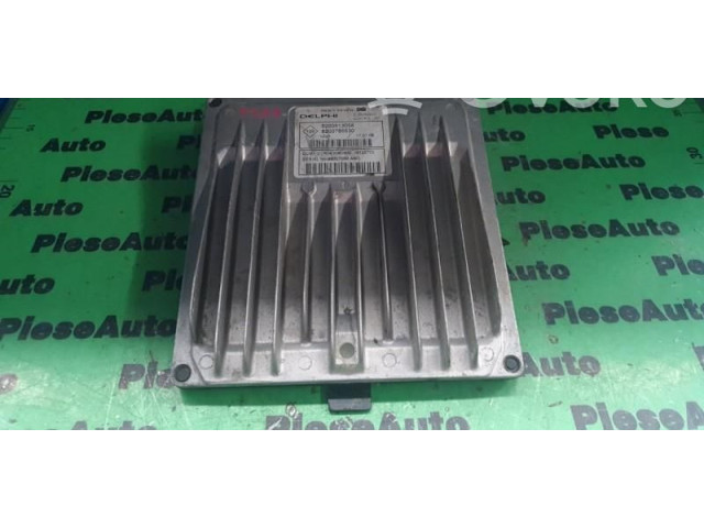 Блок управления двигателем Блок управления 8200513058, 8200785530.   Dacia Logan I