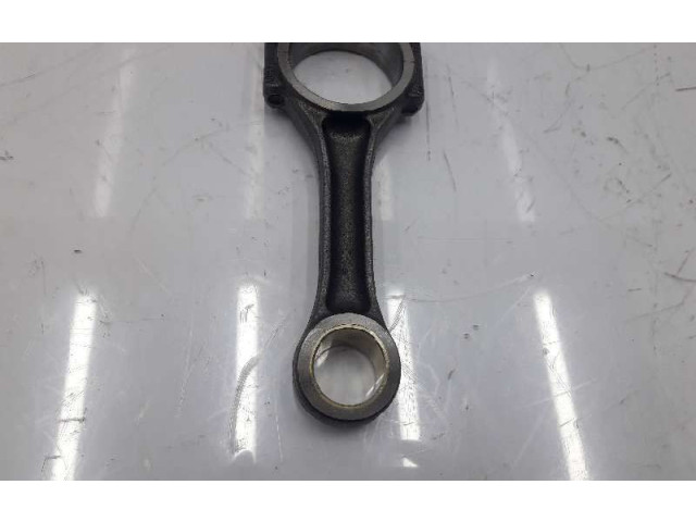 Шатун  038105401J, 034050209    Volkswagen Golf VI  