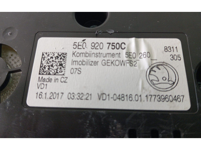 Панель приборов 5E0920750C Skoda Octavia Mk3 (5E)