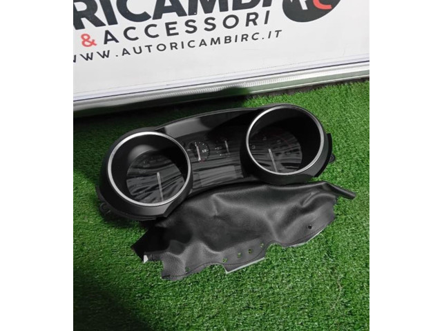 Панель приборов 50555161, 50555161 Alfa Romeo Giulietta