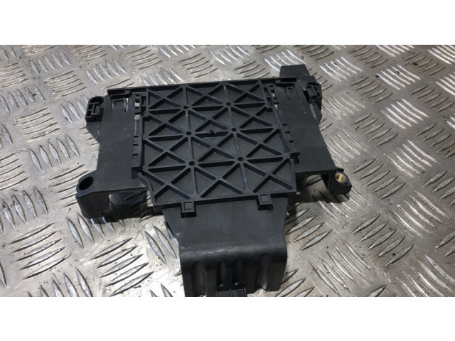 Другая деталь отсека двигателя