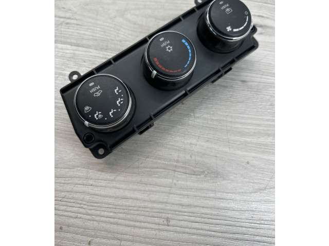 Блок управления климат-контролем P55111803AD, 00000700172884   Dodge Nitro