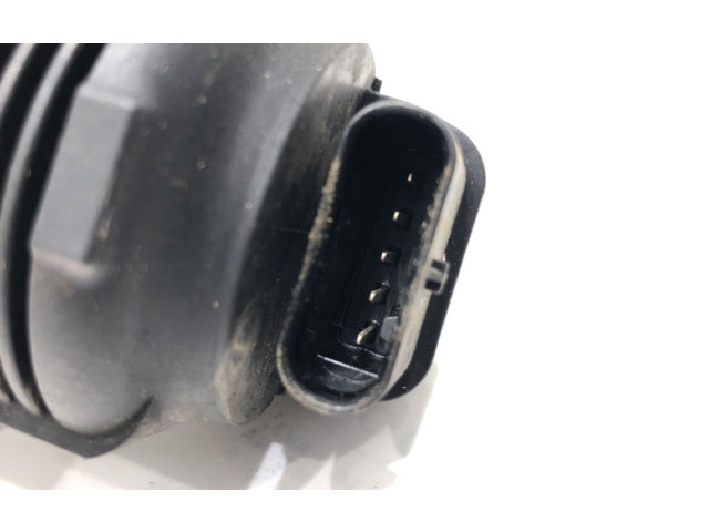 Клапан EGR 06K131097J Volkswagen Jetta VI