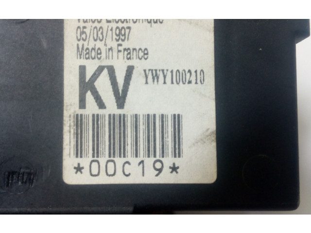 Блок управления YWY100210, 00C19   Rover 620