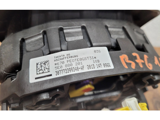 Подушка безопасности водителя 5E0880201, 20131470966 Skoda Rapid (NH)