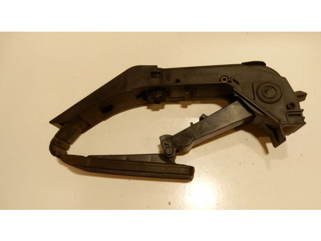 Педаль акселератора