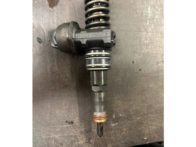 Форсунка 0414720220, 07z130734 Volkswagen Phaeton