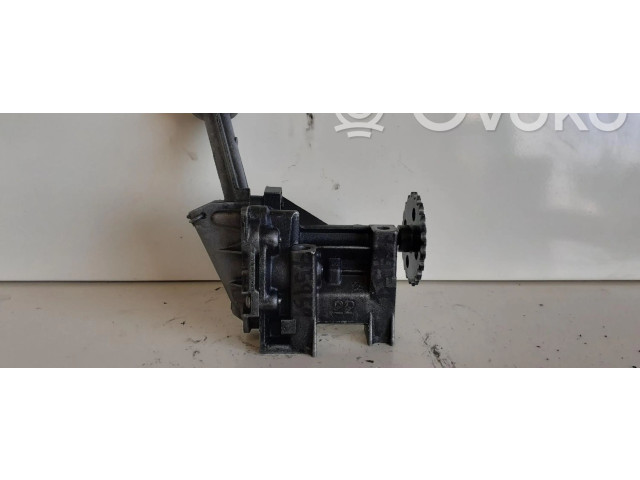 Масляный насос 7700600532 Renault Clio II