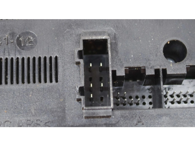 Включатель регулировки салона