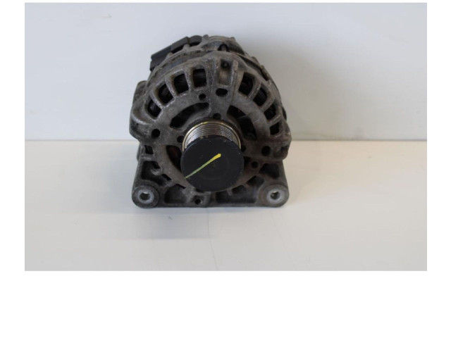 Генератор 231001568R Dacia Duster