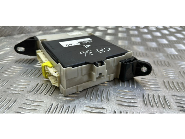   Pojistková skříňka 8922153260, 8273053J30A   Lexus  III XE30 2013