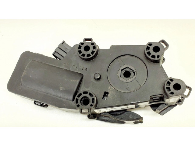 Замок задней крышки