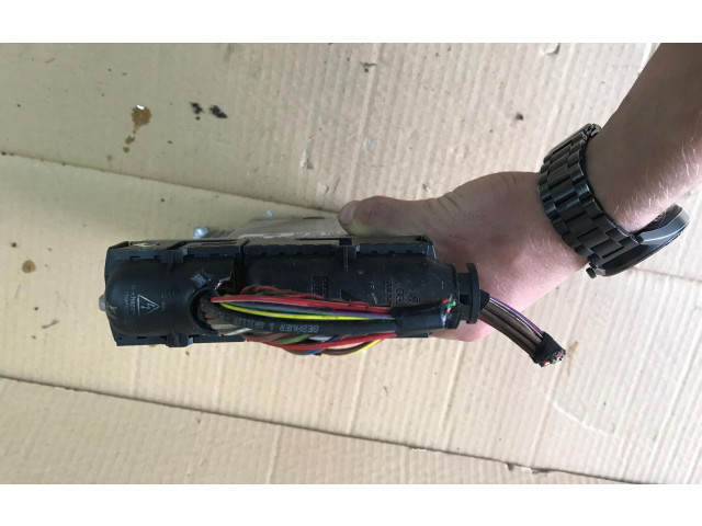 Řídící jednotka VW Volkswagen Multivan T5 2009