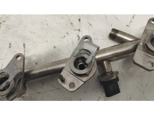 Топливная рампа A27407804   Mercedes-Benz C AMG W205 4.0 