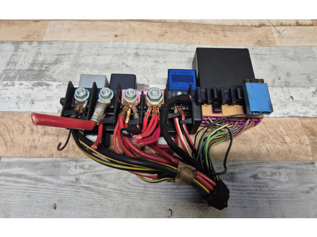 Блок предохранителей 8L0941822A, 896083000 Audi A6 S6 C5 4B