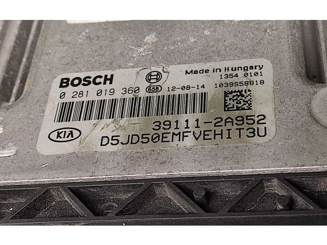 Блок управления двигателем Блок управления 391112A952, 0281019360 KIA Ceed