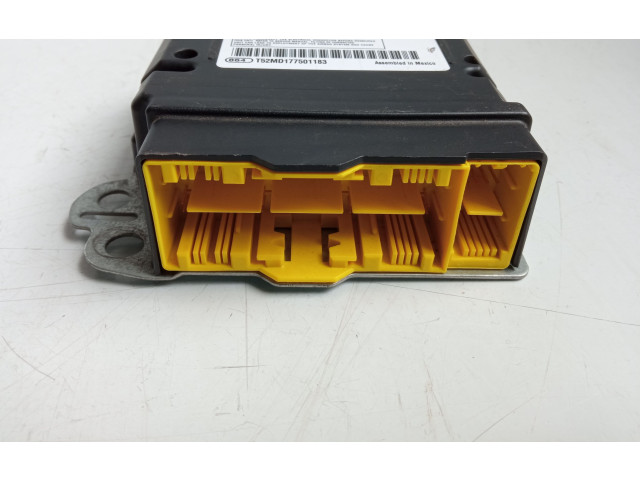 Блок подушек безопасности 68222877AA   Jeep Grand Cherokee