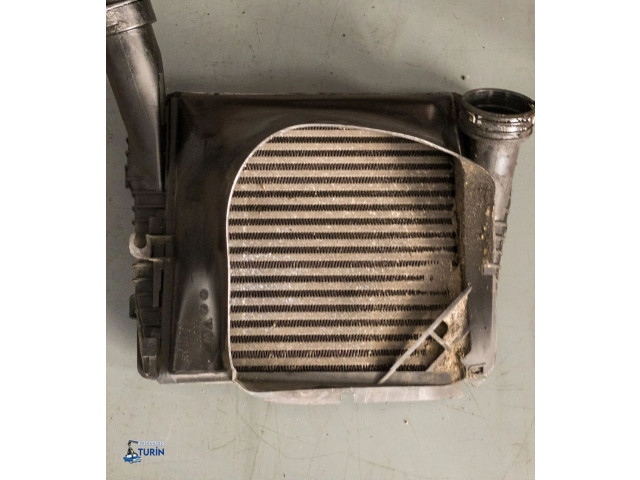 Интеркулер 7L0145803A Porsche Cayenne (9PA)