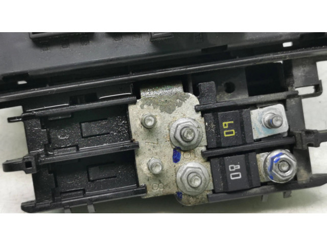 Блок предохранителей 13255300, 529050199 Chevrolet Orlando