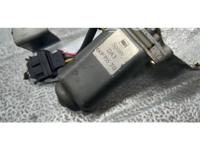 Моторчик заднего дворника     Volkswagen Caddy