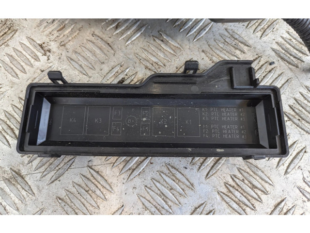 Блок предохранителей Jeep Cherokee