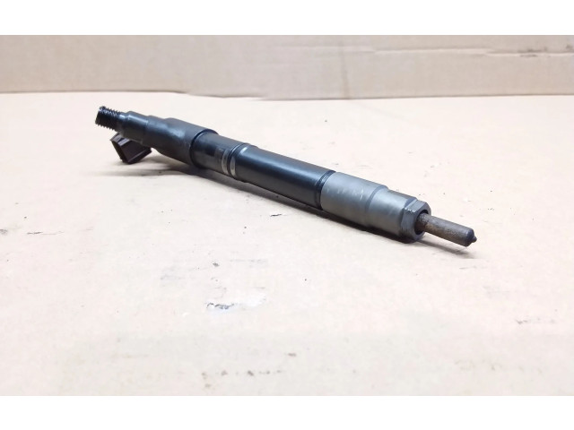 Vstřikovač 236700R090   Toyota RAV 4 (XA40)     