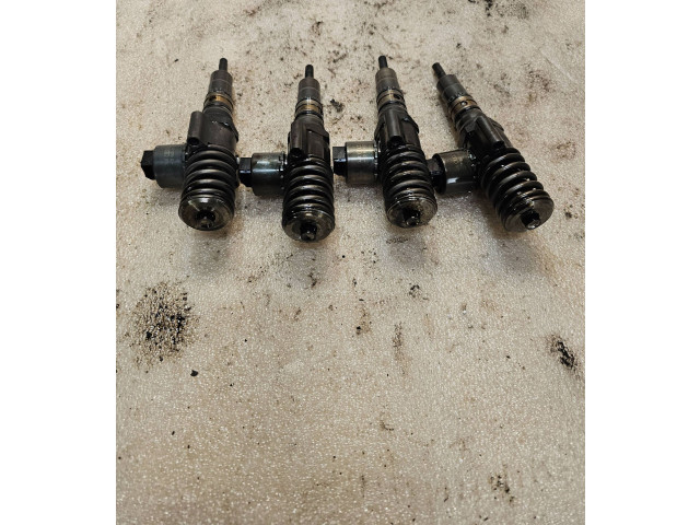 Комплект форсунок 03g130073g    Volkswagen Touran I   