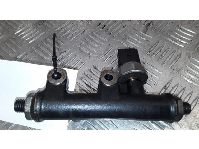 Топливная рампа 4R8Q9C066AB, A2C20001297 Jaguar S-Type 2.7