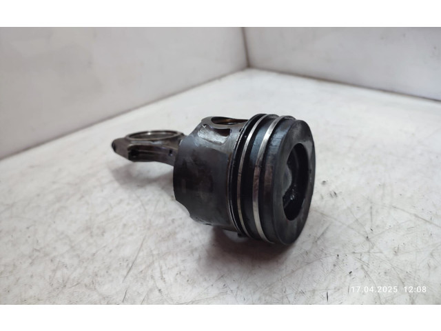  Поршень с шатуном 224DT   Land Rover Freelander 2 - LR2  