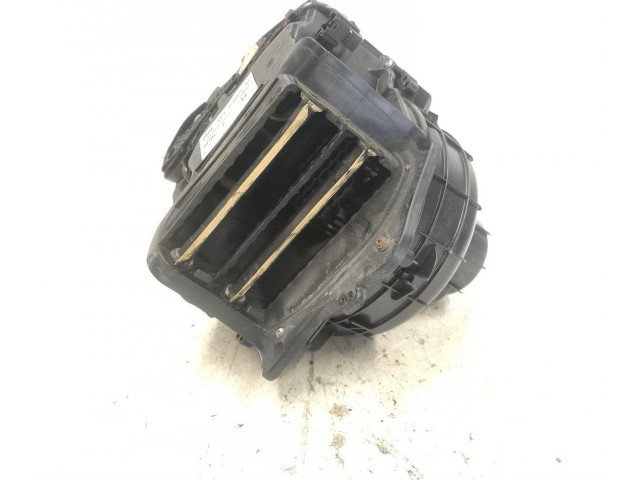 Pojistková skříňka Вентилятор печки 9248171 BMW 5 F10 F11 2016