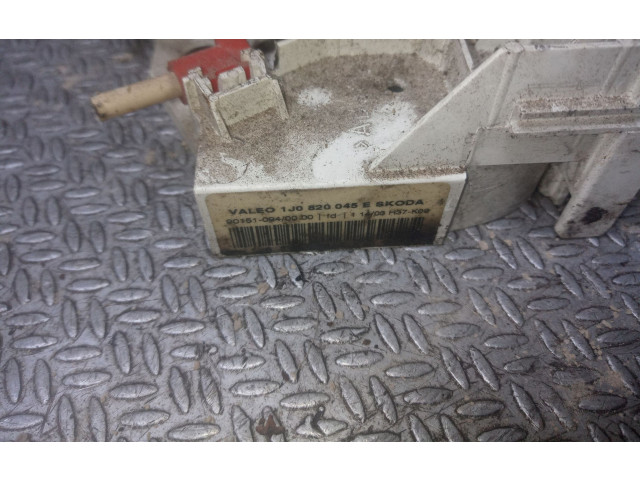 Блок управления климат-контролем 1J0820045E   Skoda Octavia Mk1 (1U)