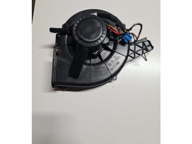 Вентилятор печки 6Q1819015 Skoda Fabia Mk1 (6Y)