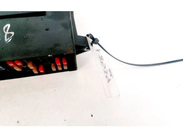 Блок предохранителей  1T1970923, 1T1970039   Volkswagen Touran I    