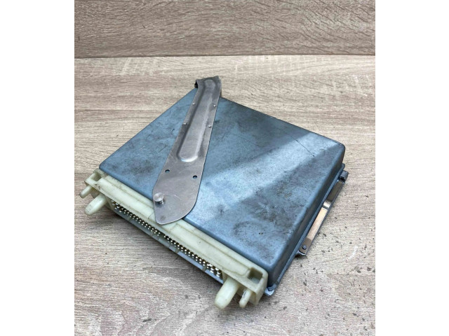 Блок управления двигателем ECU    0281001802, P09183993   Volvo S70  V70  V70 XC