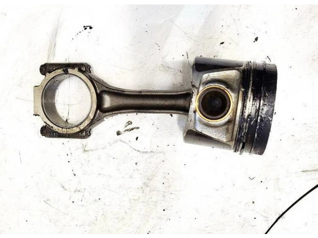 Поршень с шатуном Mitsubishi Outlander для дизельного двигателя 2.0