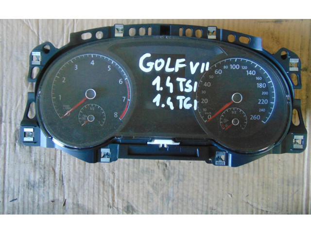 Панель приборов 5G1920742   Volkswagen Golf VII       