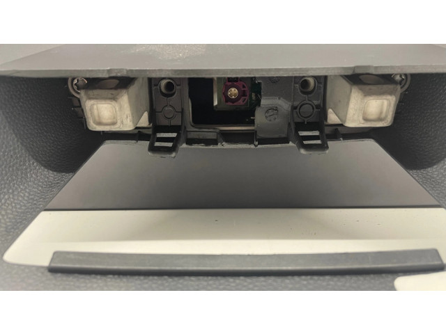 Дисплей 1089543 Tesla Model 3