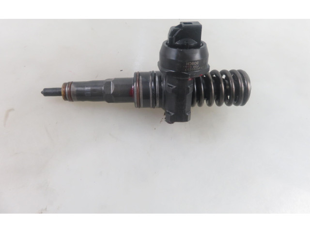 Vstřikovač 04147200213, 038130073AQ Volkswagen Bora AXR