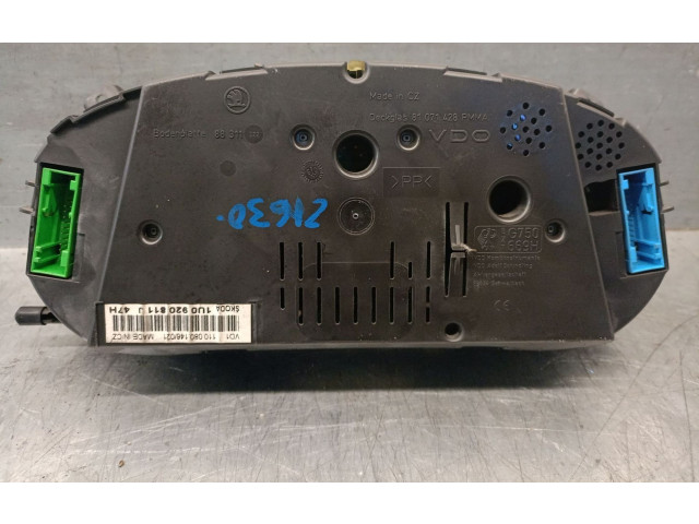 Панель приборов 1U0920811J, 1U1919034QKD0   Skoda Octavia Mk2 (1Z)       
