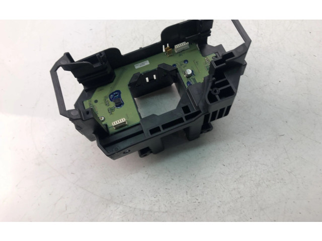 Подрулевой переключатель 31313811   Volvo V70