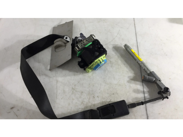 Передний ремень безопасности