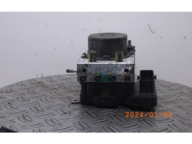 Jednotka ABS 476601H20A Nissan Micra 2013