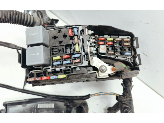 Pojistková skříňka 6G9T14A067CA, 6G9T14A076MB Volvo XC60 2015