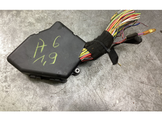 Блок предохранителей Audi A6 S6 C5 4B