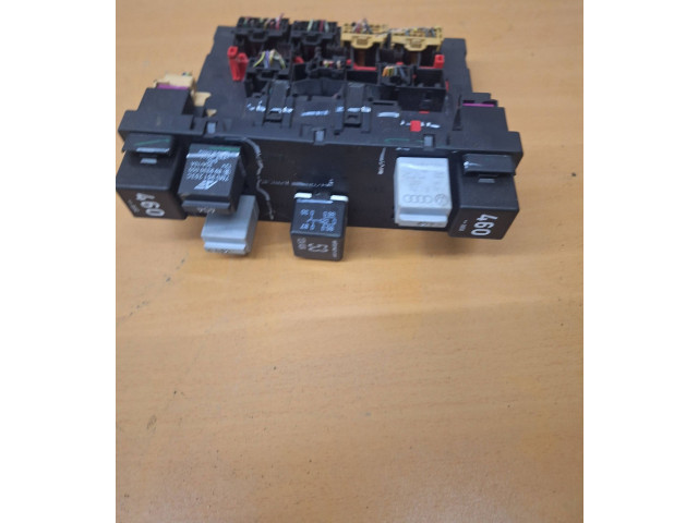 Блок комфорта 3C0937049AE Volkswagen Jetta V