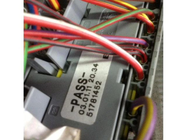   Pojistková skříňka    Fiat Qubo 2007