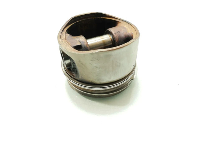  Поршень B 5252 FS   Volvo S70  V70  V70 XC  