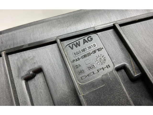 Блок предохранителей 5Q0907361B Skoda Octavia Mk3 (5E)